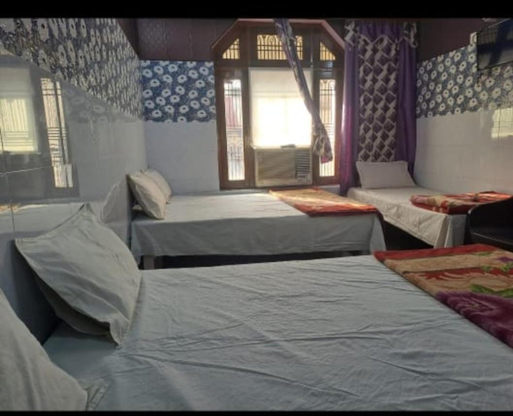 Kashi Annapurna Guest House バラナシ 部屋 写真